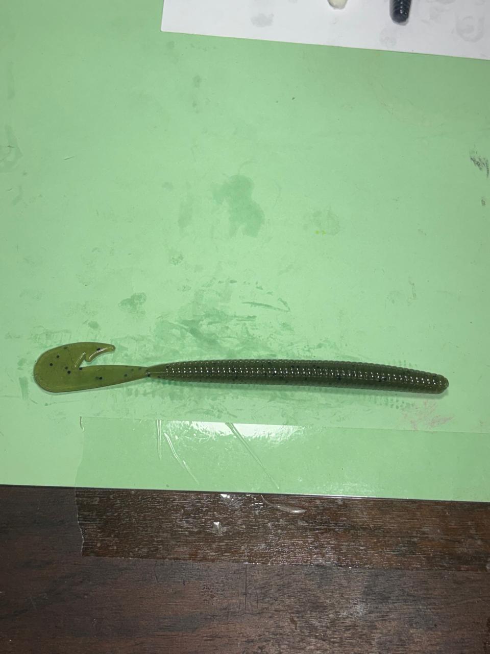 🎣 Speed Tail Worm – Custom Hand-Poured Soft Plastic Lure | 1 Bait Co.